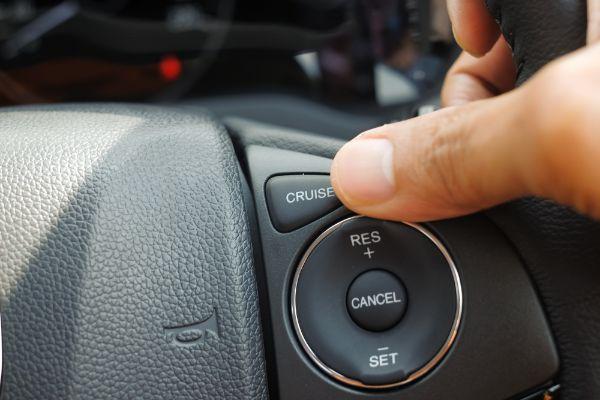 ESP, cruise control, parking sensors - what equipment should you have in the car?