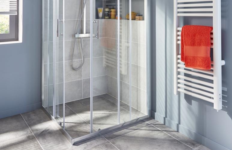 Prysznic bez brodzika – o czym warto wiedzieć przed montażem? 