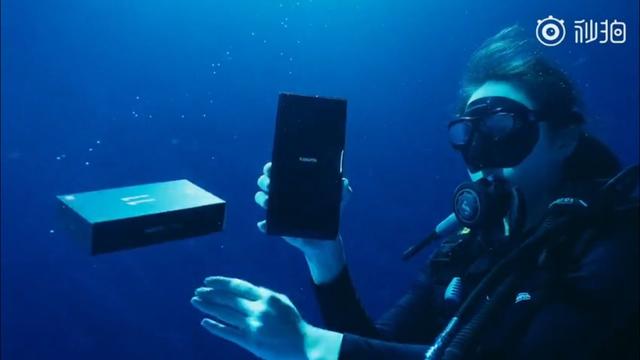 Watch: New underwater unboxing video of Xiaomi 11 Ultra