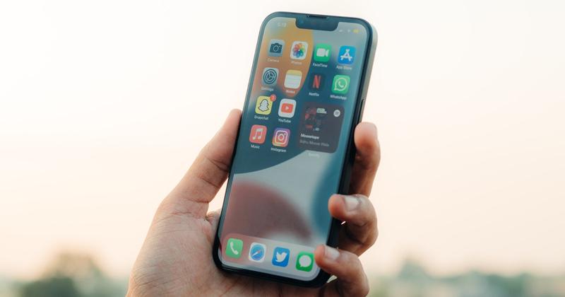 This is why the iPhone 13 still has a notch | WIRED UK Menu Chevron Search Facebook Twitter Email Facebook Twitter Email Facebook Twitter YouTube Instagram LinkedIn 