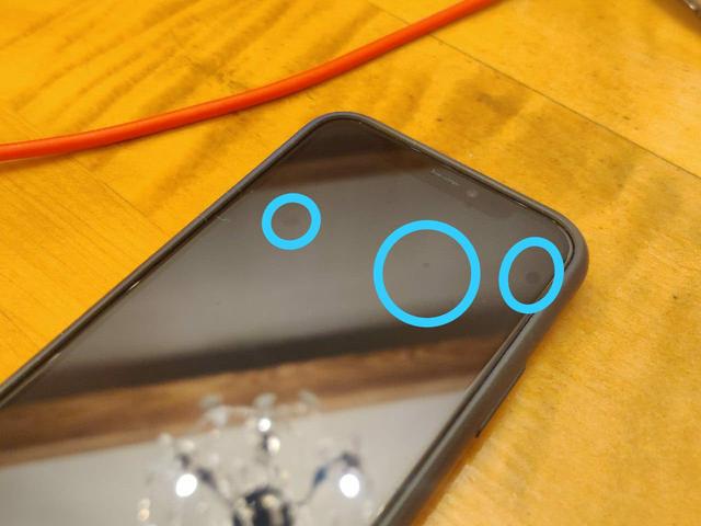 What does this black dot on the iPhone do? | ZDNet 