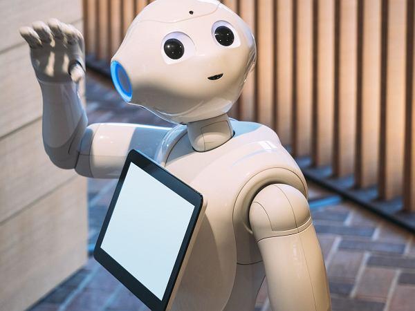 Sztuczna inteligencja diagnozująca choroby i roboty z funkcją empatii, czyli co dobrego mogą przynieść samouczące się algorytmy
