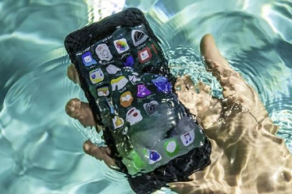 Waterproof Smartphones in India With Price: Which Phone Will be Best for Underwater Photography?