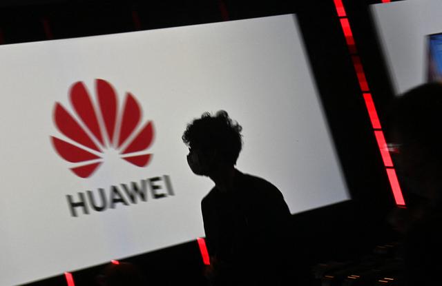 Huawei looks at licensing to get around US bans | Light Reading