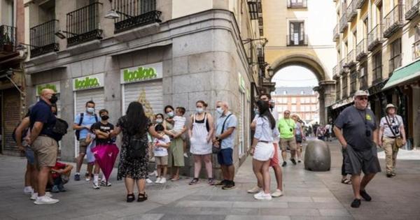 Así puede conseguir uno de los bonos de 600 euros para turistas en Madrid 