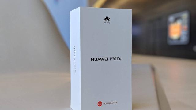 The Real Reason America Banned Huawei Phones - SlashGear 
