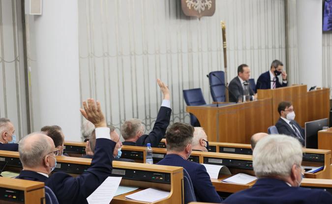 Debata o Pegasusie w Sejmie: w Polsce brakuje realnego nadzoru nad specsłużbami, co sprzyja nadużyciom