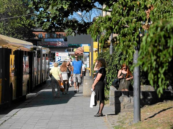Plac Piastów: salon dla miejscowych pijaczków Data dodania: 2017-08-05 