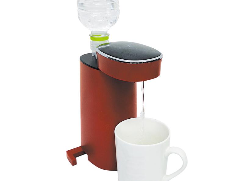PET bottle to hot water in 2 seconds 2L Hot Water Server - Home Appliance Watch 
