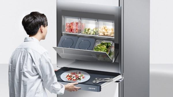 引き出し式カウンター付き冷蔵庫から、未来の一体型キッチンの合図