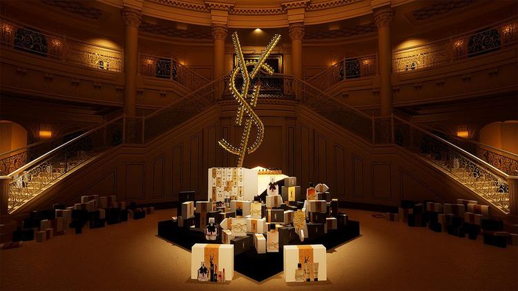  Laura and JO1 are here!  Enjoy holiday shopping at Yves Saint Laurent's first virtual gift boutique.