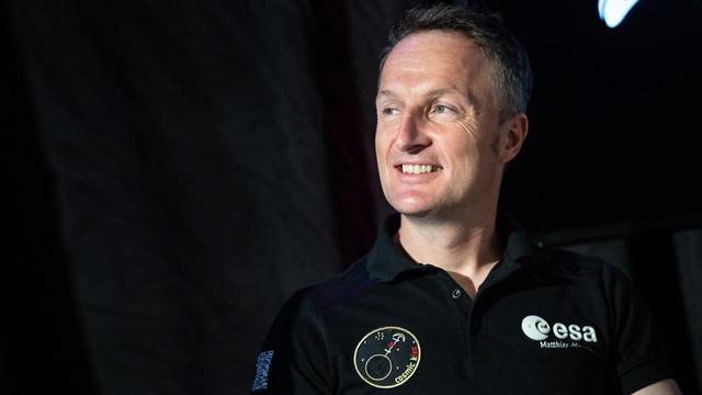 Wie ein Astronaut fürs Weltall packt Matthias Maurer vor Flug ins All - Wie ein Astronaut fürs Weltall packt 