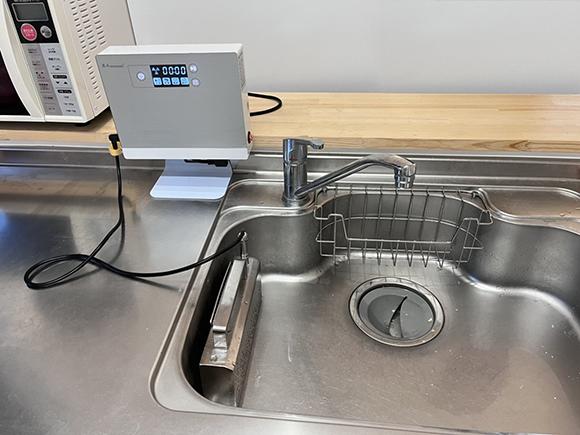 Engadget Logo Turn your sink into a dishwasher!?Effortlessly wash dishes with overwhelming cleaning power!Next-generation ultrasonic dishwasher 