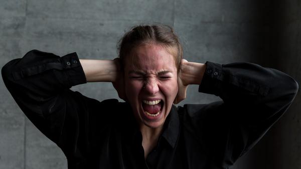 Misophonie: Geräusche können Aggressionen auslösen - bildderfrau.de