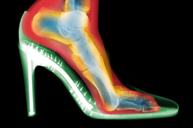 Pandemie beeinflusst Schuhe – Die Füsse sträuben sich plötzlich gegen hohe Absätze 