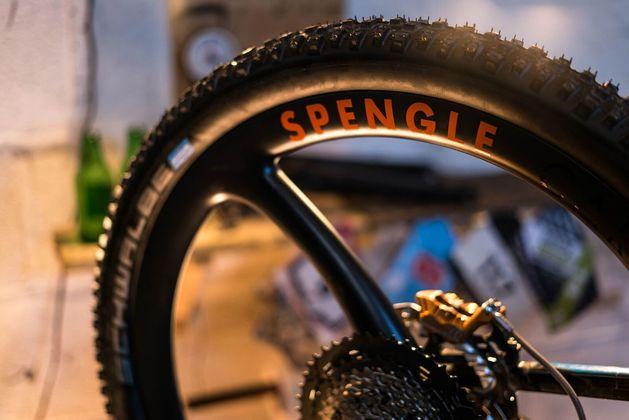 Spengle Tri-Spoke Custom: Das Laufrad als Farbspiel - Rennrad-News