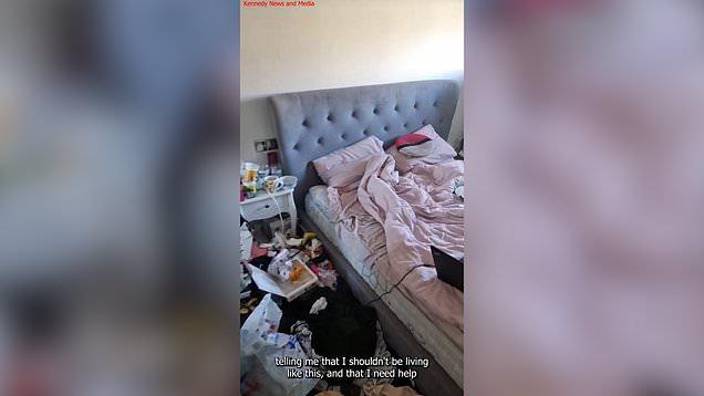 Woman whose depression made her home a ‘disgusting mess’ shares process of cleaning it all up