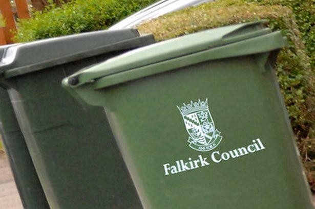 Falkirk Council urged to write to PM over financial pressures families face 