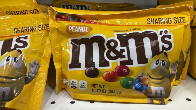 Sneakers instead of high heels: M&Ms are now "politically correct"