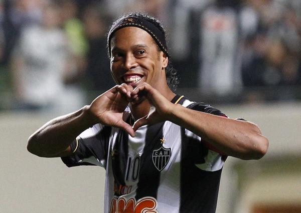 Only six euros left in the account: Is Ronaldinho broke?