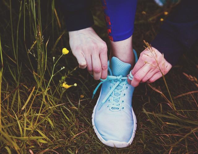 Finally fitting: This is how you should actually lace your running shoes