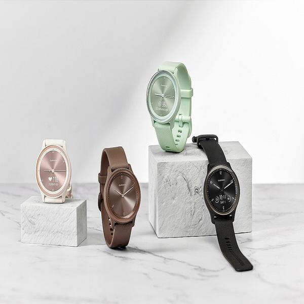 GARMIN's smartwatch "Vivomove Sport" also has a function for women