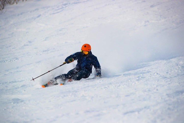 スキーで滑走中に“声”でコーチしてくれる「Carv Digital Ski Coach」は、ゲーム感覚で腕を磨ける驚きのウェアラブル機器だった 