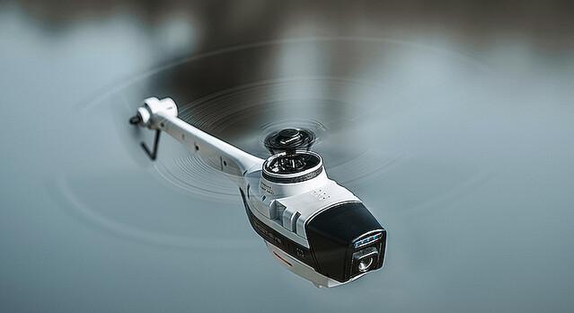 Military-like helicopter-type drone "GHOST-EYE" Makuake has a full HD camera and auto-hovering function