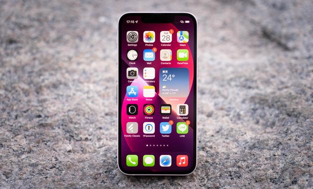  iPhone 13 mini レビュー | 手のひらにスッポリ収まるミニ新型モデル、その良いところと残念なところ