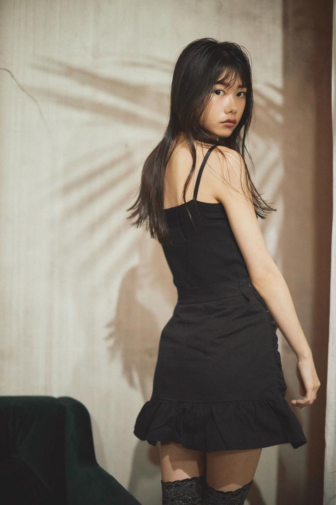 AKB48 千葉恵里 18歳、初めて挑んだ大人セクシー！『Platinum FLASH Vol.17』光文社より10月28日(木）発売！