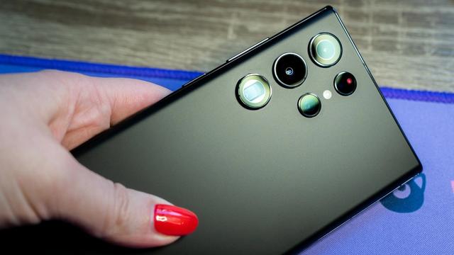 Camera confrontation: Galaxy S22 Ultra vs iPhone 13 Pro Max vs Pixel 6 Pro