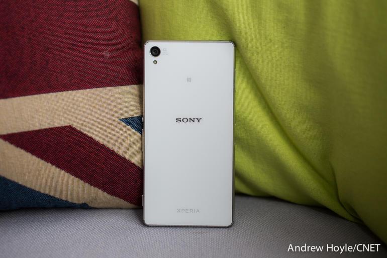 Sony "Xperia Z3" First Impression --PS4 New Flagship with Display Function-Cnet Japan