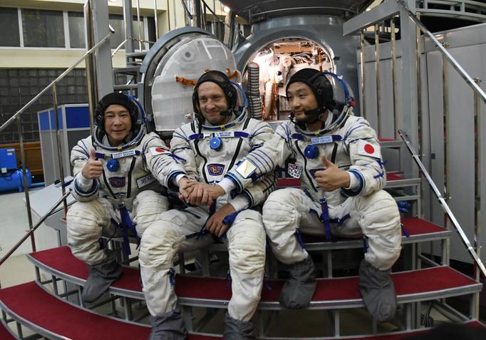 前澤友作氏が搭乗するソユーズ宇宙船はこう打ち上げられる　バイコヌールの歴史とは：朝日新聞GLOBE＋ 