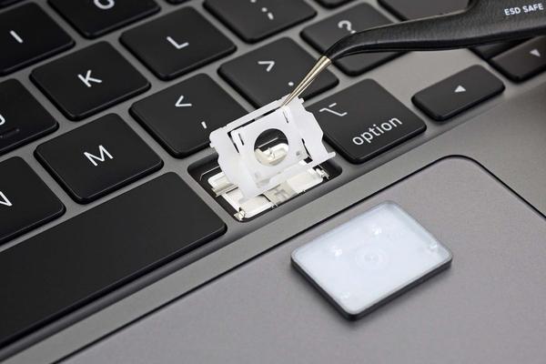 Engadget Logo
Enter Japan version of IFIXIT, complete decomposition report on the new 16 -inch MacBook Pro.Fans are larger than the predecessor