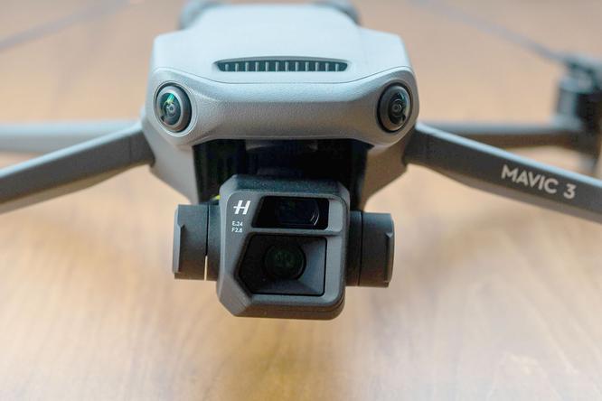 待望の折りたたみドローンDJI Mavic 3が登場！ 従来モデルと比較してみた | VIDEO SALON 