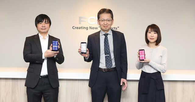 まるでデュアルモニターみたいにスマホをペタっと貼り付けられます|au Webポータル経済・ITニュース 