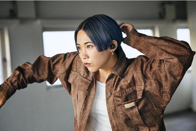 A new product wireless earphone concept movie featuring the dancer "Yurinasia", which attracts attention from Japan and overseas, is released today!