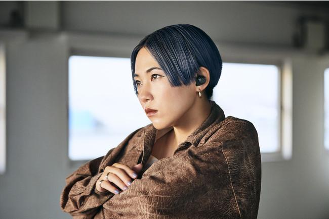 国内外から注目を集めるダンサー”yurinasia”を起用した、新製品ワイヤレスイヤホンのコンセプトムービーを本日より公開！ 