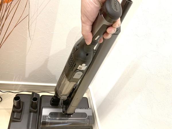 ASCII.jp サブ掃除機のつもりがメインで大活躍！ シャークの掃除機「EVOPOWER SYSTEM」 