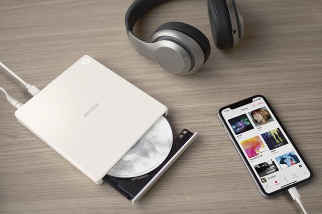 CDレコーダー「ラクレコ」にケーブルモデルが登場。iPhoneやUSB Type-Cのスマホにも、CDの音楽を直接かんたんに取り込めます