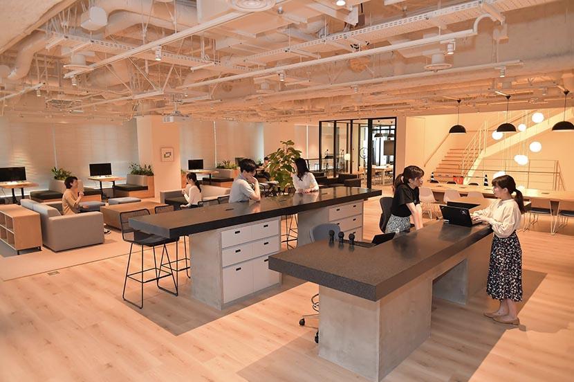 竹芝本社移転から約1年、最適なワークスタイルを追求し続ける。新たな焦点は「オフィスに出社する意義」 - ITをもっと身近に。ソフトバンクニュース 