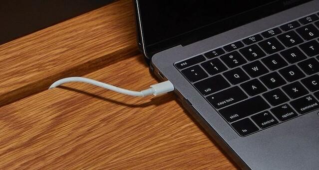 After all, can the laptop be connected to the power supply or not?(Life Hacker [Japanese version]) --Yahoo! News