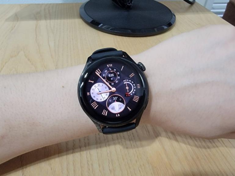 多彩な健康管理機能と大容量バッテリーを搭載したスマートウォッチ「HUAWEI WATCH 3」の買い得度