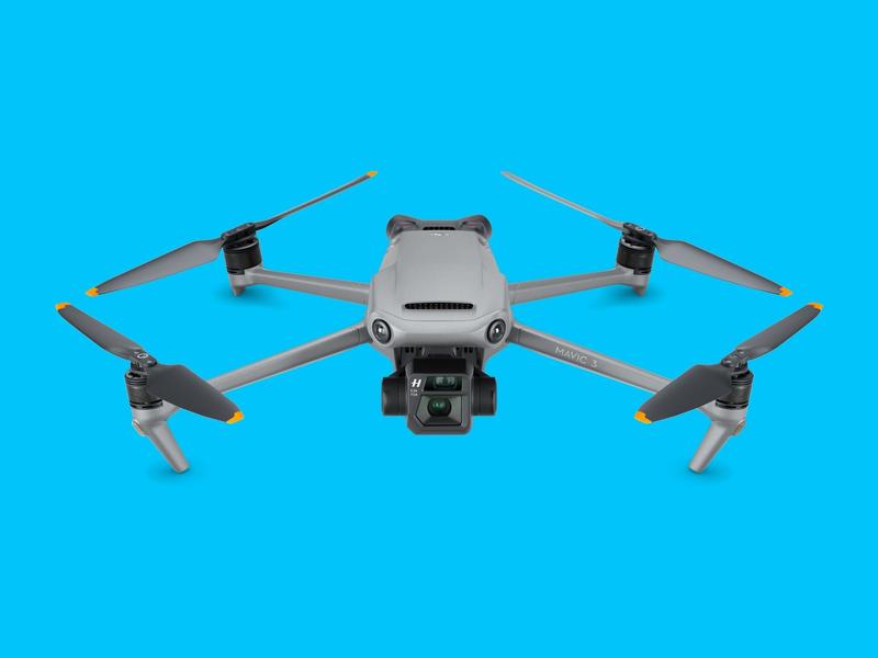 DJIのドローン「Mavic 3」は、プロ仕様の撮影性能と優れた障害物回避が群を抜いている 
