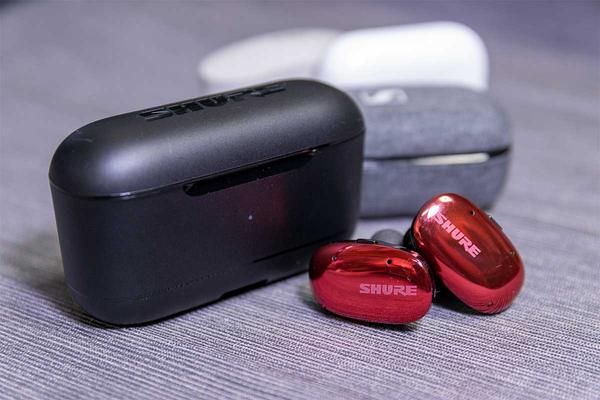 What is the power of Shure's completely wireless "AONIC FREE"? Comparing it with Sony, Apple, and Sennheiser