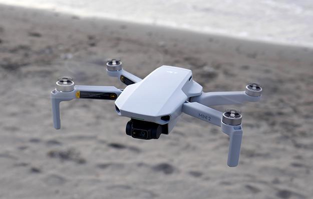 [Reviews]Vol.48 飛ばして納得「DJI Mini 2」の実力。身近で手軽な撮影ツールとして大きく進化 [後編] | DRONE 
