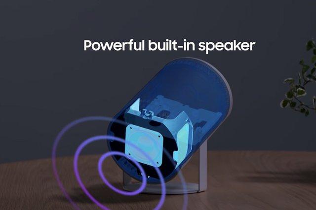 <CES> Samsung, portable projector "THE FREESTYLE".It can be used by connecting to the lighting socket