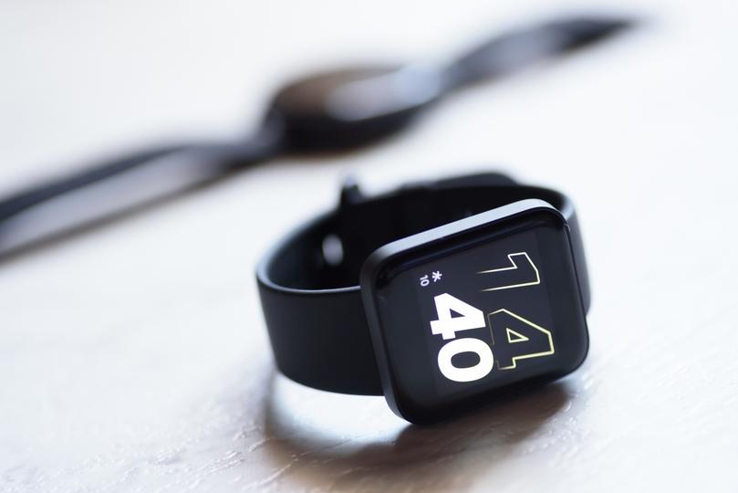 スマートウォッチがウン万円する時代は終わり。税別6,800円の｢Mi Watch Lite｣がこれからのスタンダード
