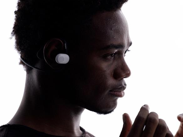 Sony, a new style of putting it in the ear-off-year-type sports headphones appeared in crafts-Cnet Japan