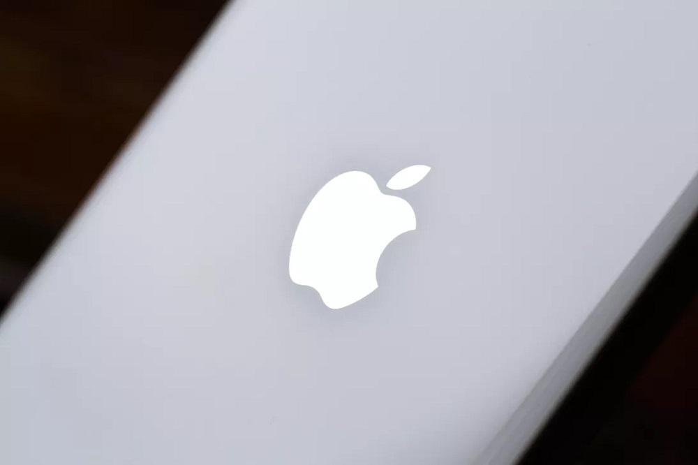 CNN.co.jp : 米アップルがｉＰｈｏｎｅのソフトウェアを緊急アップデート、スパイウェアへの脆弱性に対応